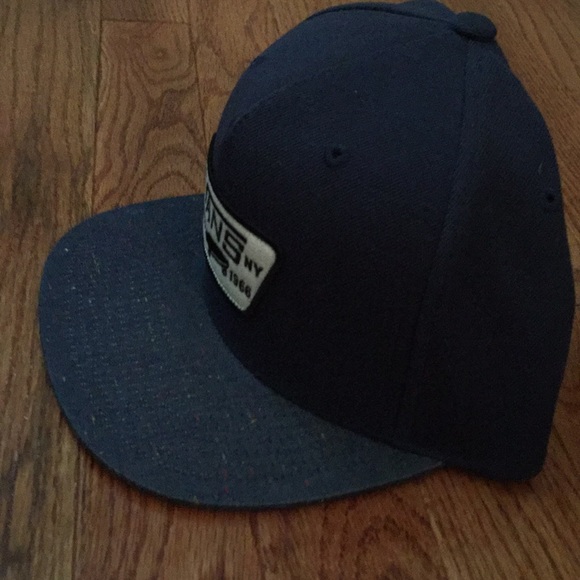 Vans navy blue skater boi hat - Picture 2 of 2